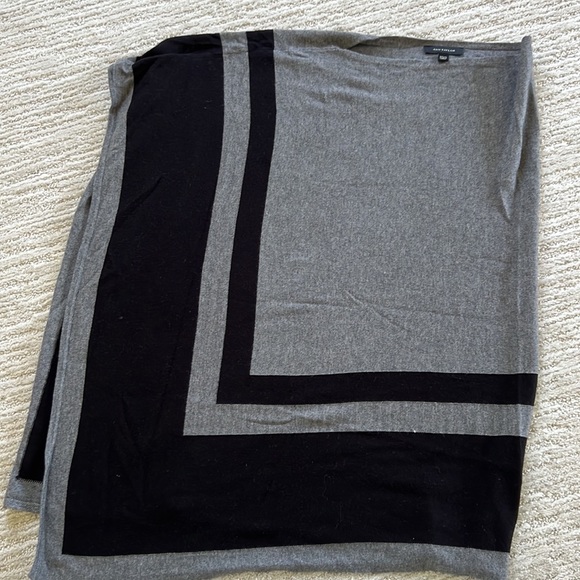 Ann Taylor striped shawl - Picture 6 of 7